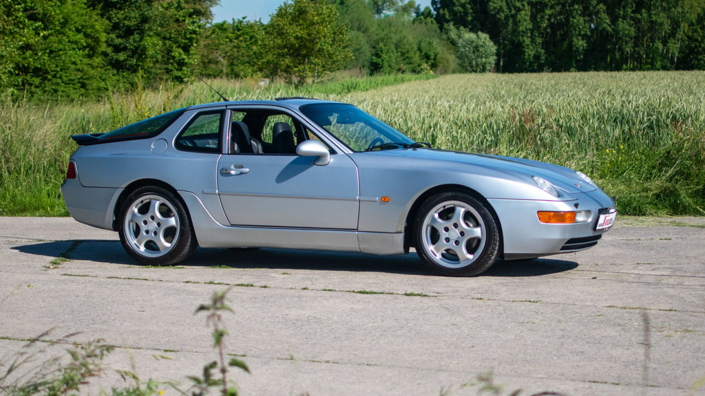 Porsche 968
