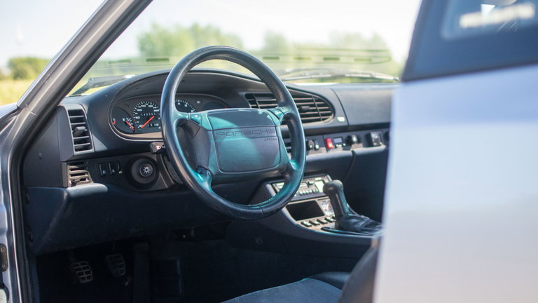 Porsche 968