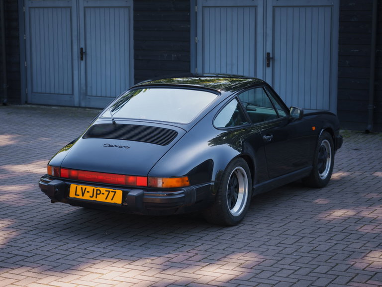 Porsche 911 Carrera 3.2