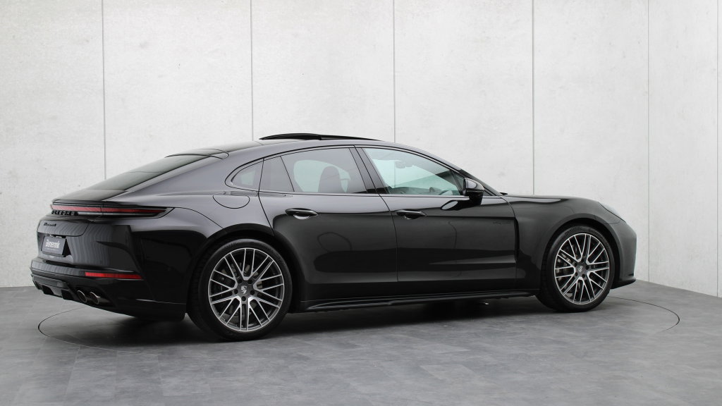 Porsche Panamera 4 E-Hybrid