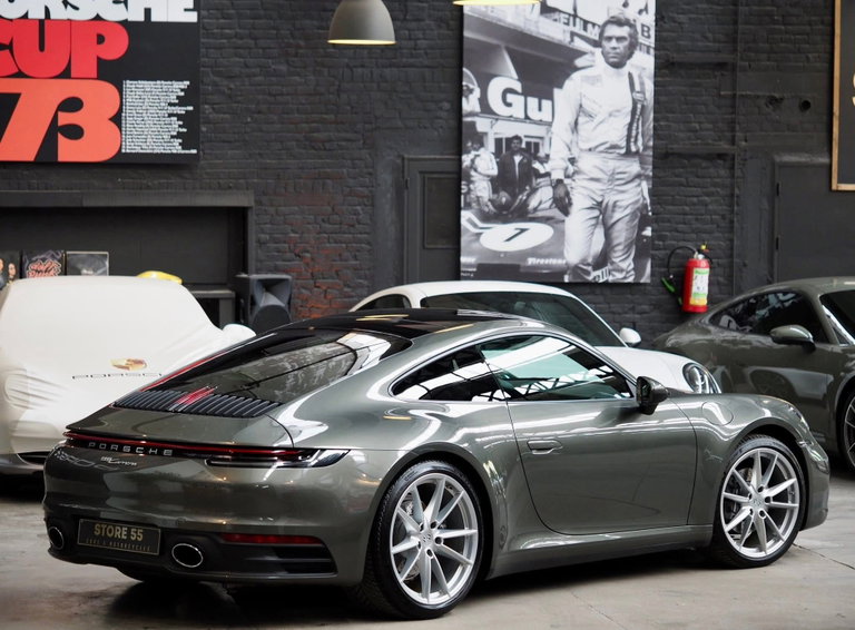 Porsche 992 Carrera