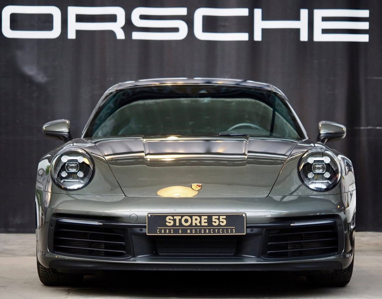 Porsche 992 Carrera