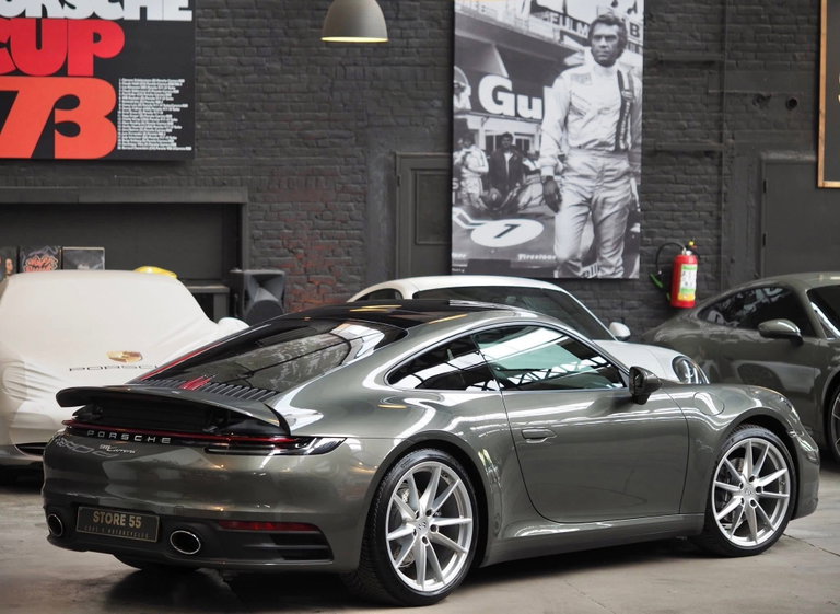 Porsche 992 Carrera