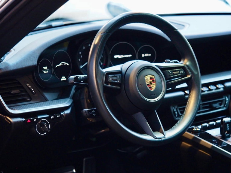 Porsche 992 Carrera