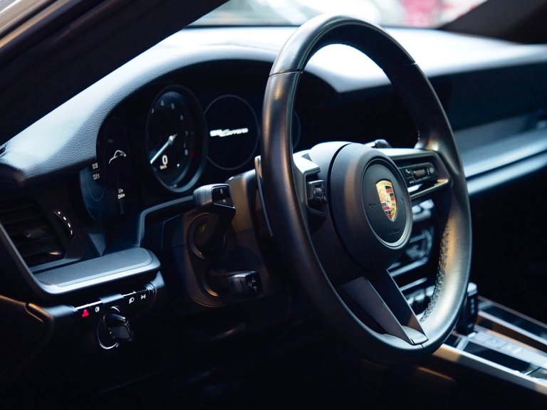 Porsche 992 Carrera
