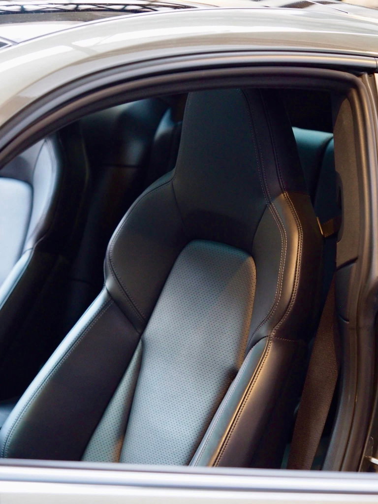 Porsche 992 Carrera