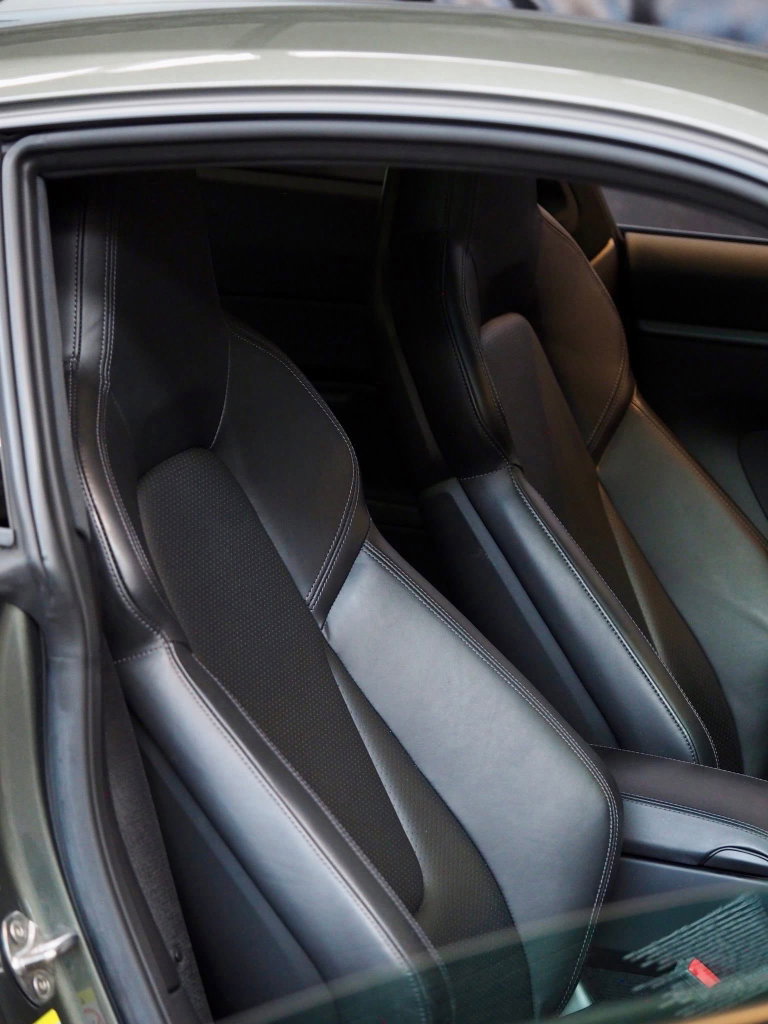 Porsche 992 Carrera
