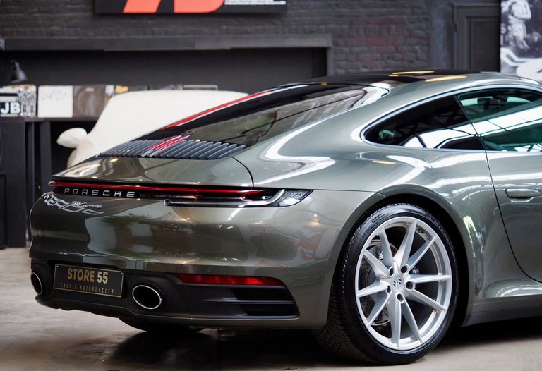 Porsche 992 Carrera