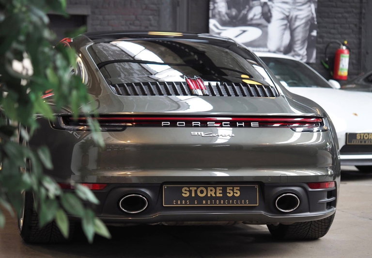 Porsche 992 Carrera