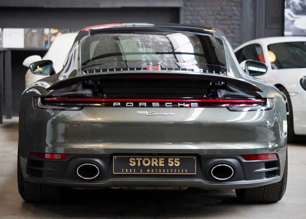 Porsche 992 Carrera