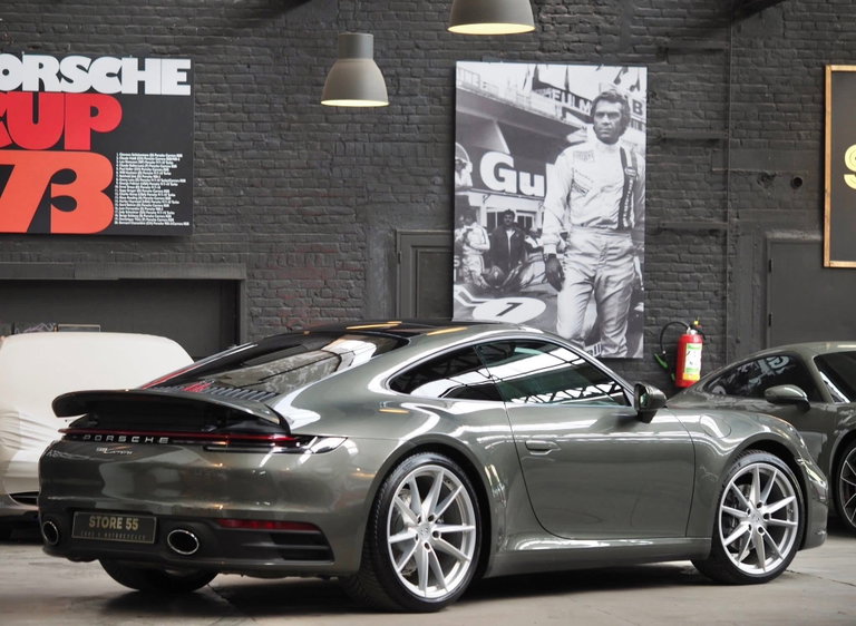 Porsche 992 Carrera