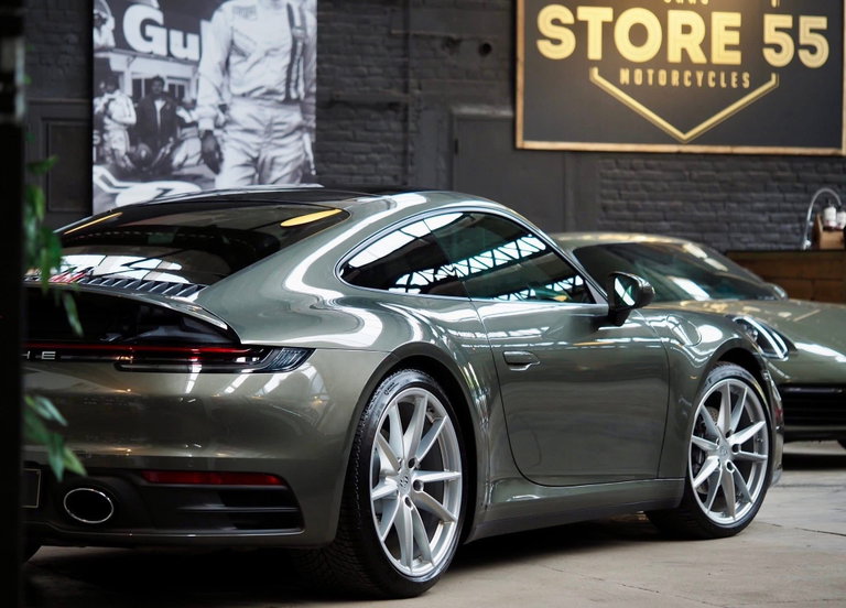 Porsche 992 Carrera