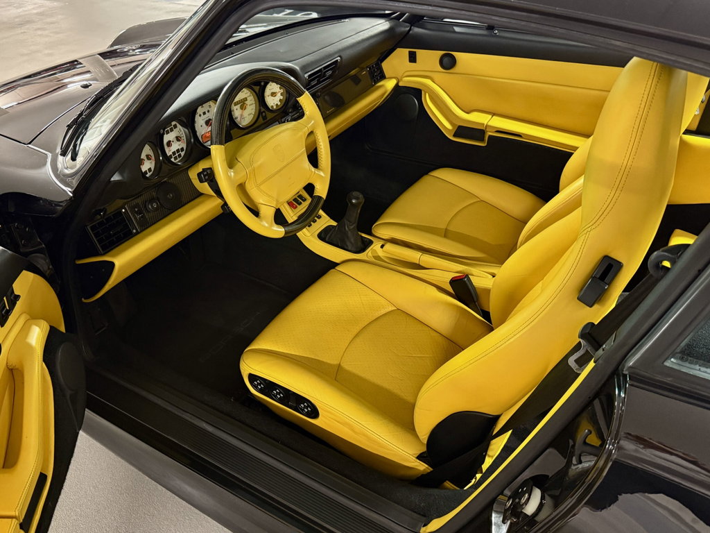 Porsche 993 Carrera 4S