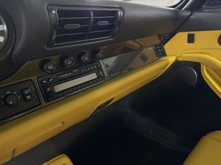 Porsche 993 Carrera 4S