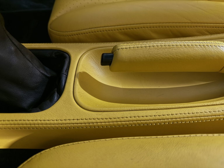 Porsche 993 Carrera 4S