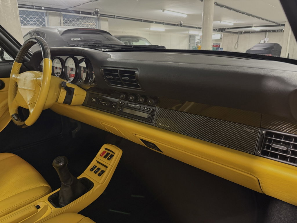 Porsche 993 Carrera 4S