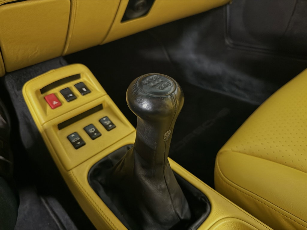Porsche 993 Carrera 4S