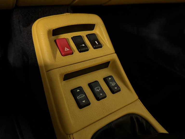 Porsche 993 Carrera 4S
