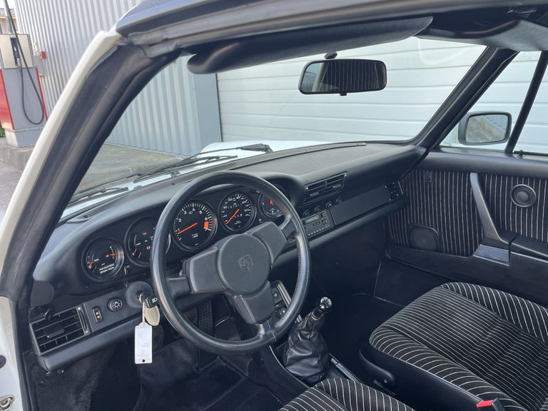 Porsche 911 Carrera 3.2
