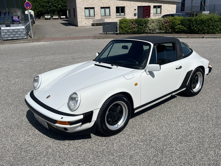Porsche 911 Carrera 3.2