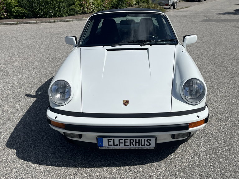 Porsche 911 Carrera 3.2