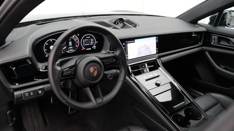 Porsche Panamera 4 E-Hybrid