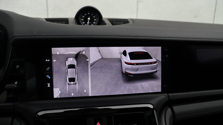 Porsche Panamera 4 E-Hybrid