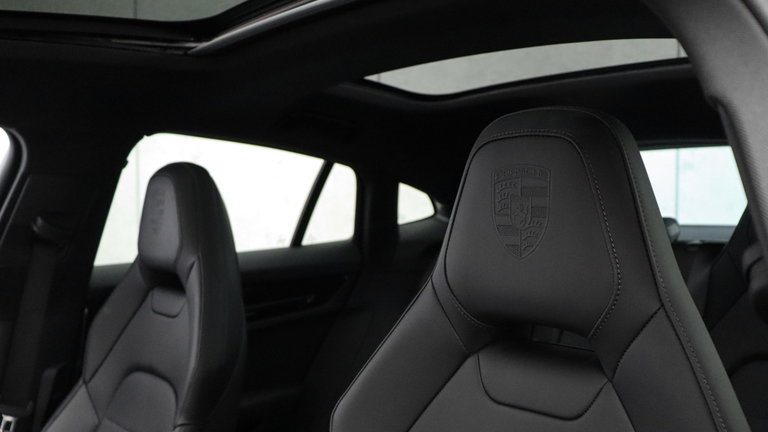 Porsche Panamera 4 E-Hybrid