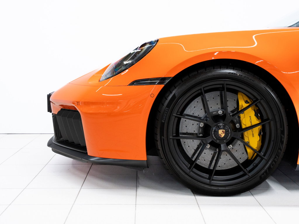 Porsche 992.2 Carrera GTS