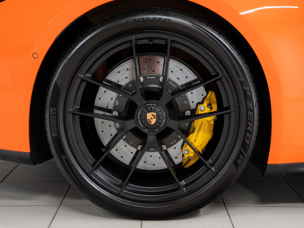 Porsche 992.2 Carrera GTS