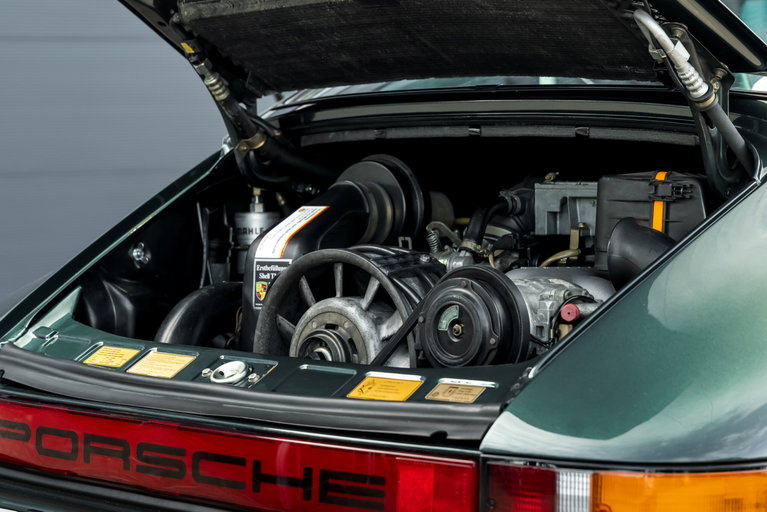 Porsche 911 Carrera 3.2