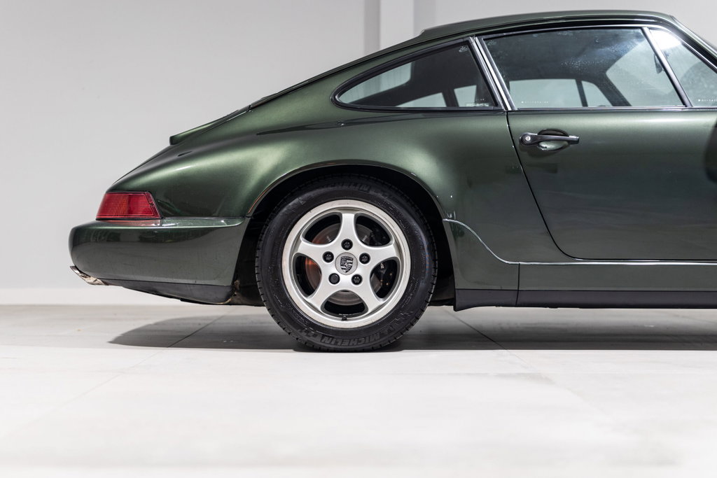 Porsche 964 Carrera 4