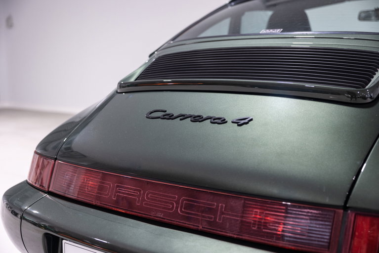 Porsche 964 Carrera 4