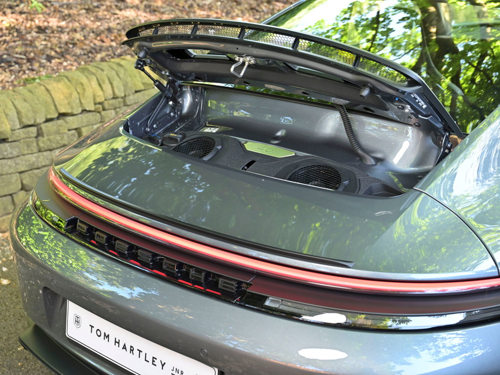 Porsche 992.2 GT3 Touring