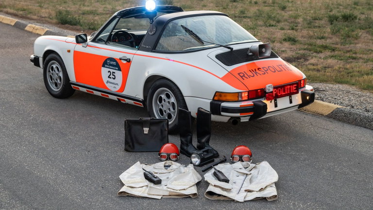 Porsche 911 Carrera 3.2