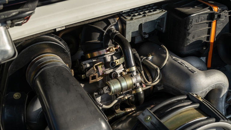 Porsche 911 Carrera 3.2