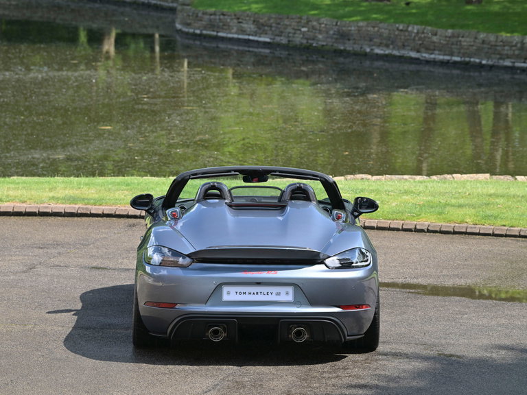 Porsche 718 Spyder RS