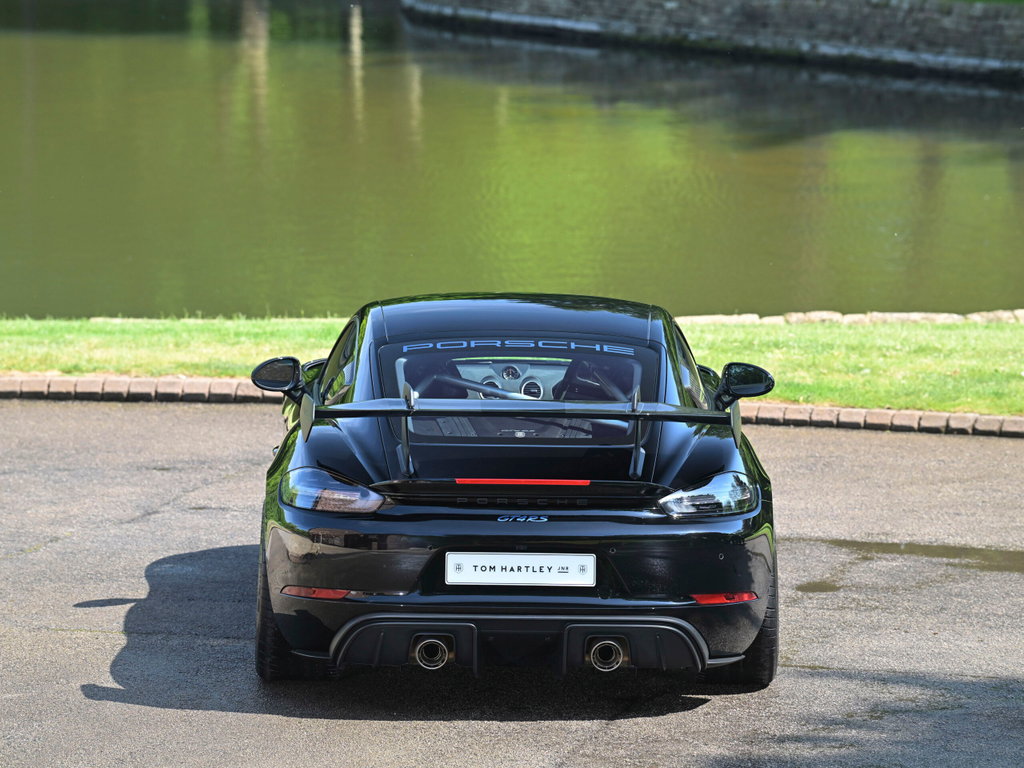 Porsche 718 Cayman GT4 RS
