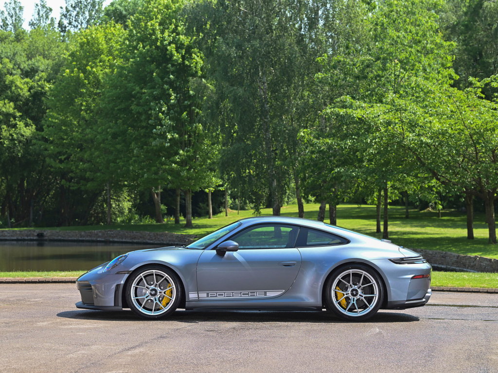 Porsche 992.2 GT3 Touring