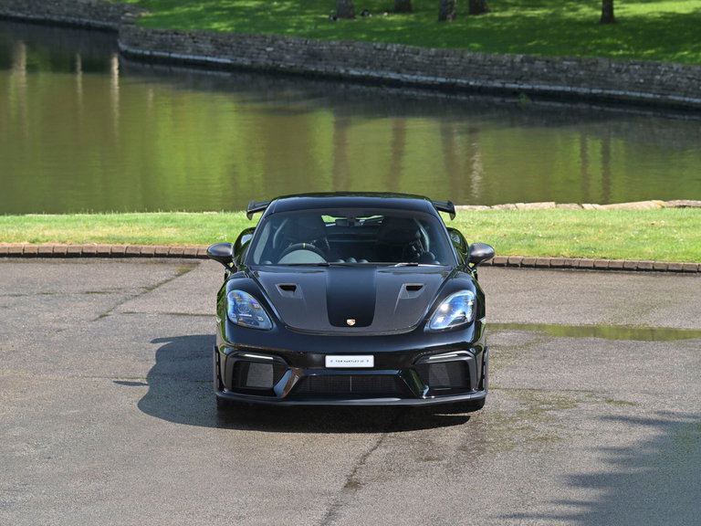 Porsche 718 Cayman GT4 RS