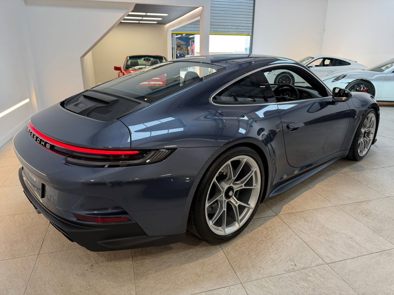 Porsche 992 GT3 Touring