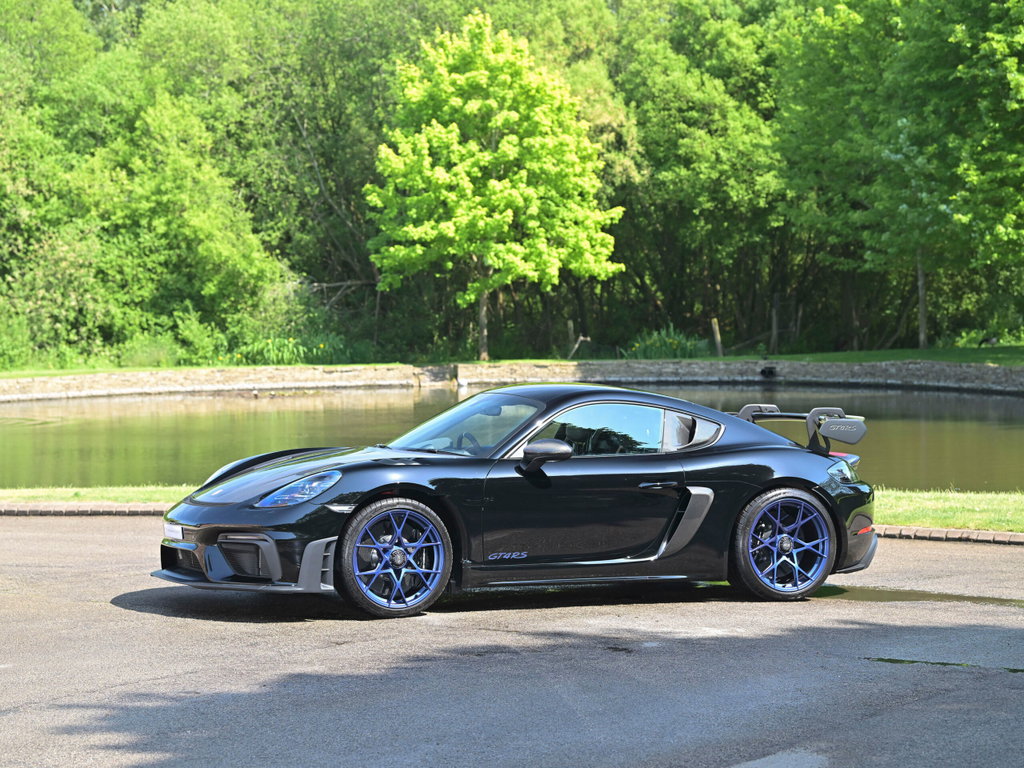 Porsche 718 Cayman GT4 RS