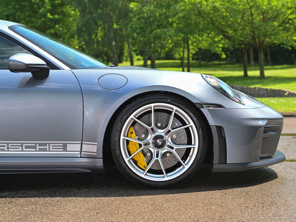Porsche 992.2 GT3 Touring
