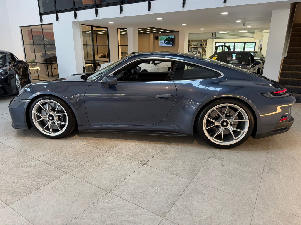 Porsche 992 GT3 Touring