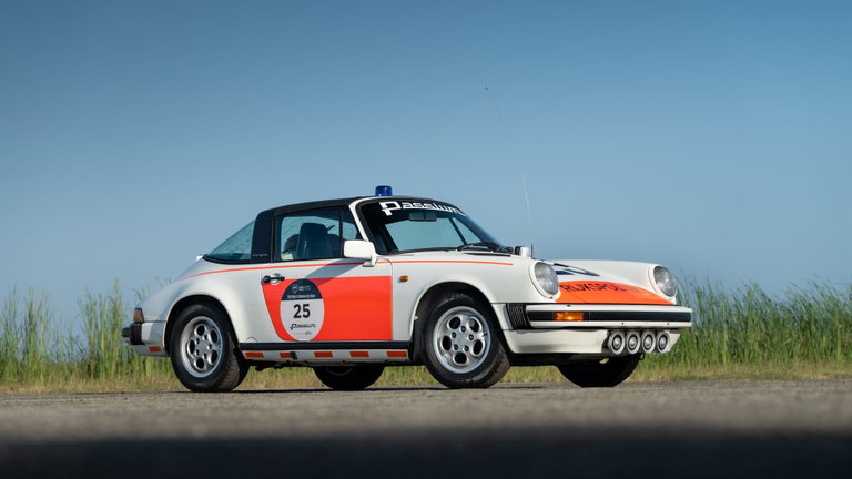 Porsche 911 Carrera 3.2