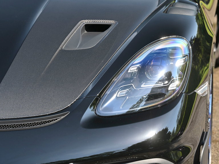 Porsche 718 Cayman GT4 RS