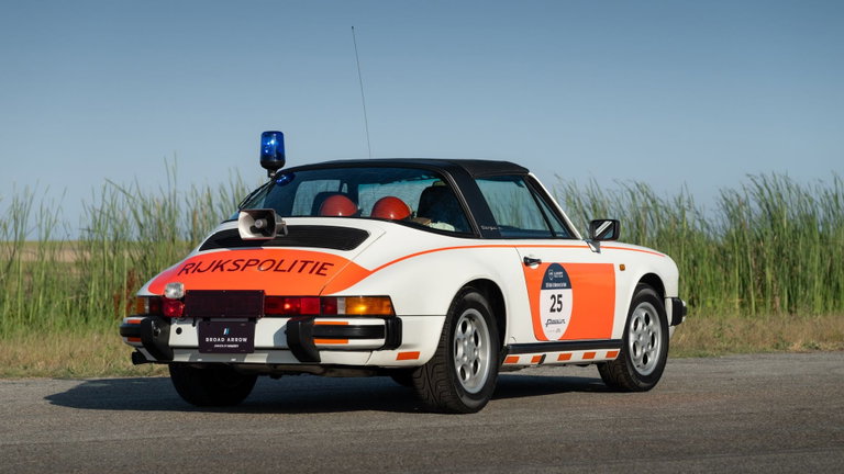Porsche 911 Carrera 3.2