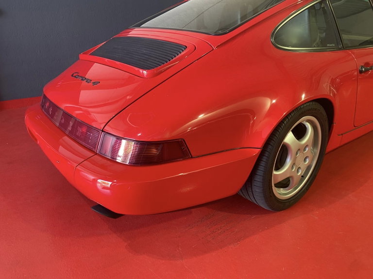 Porsche 964 Carrera 4