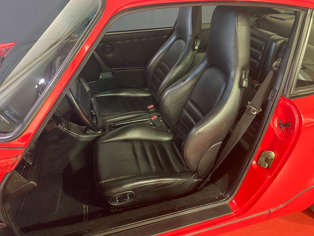 Porsche 964 Carrera 4
