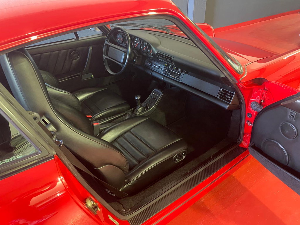 Porsche 964 Carrera 4